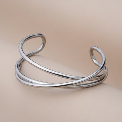 Elegant Silver Adjustable Bracelet